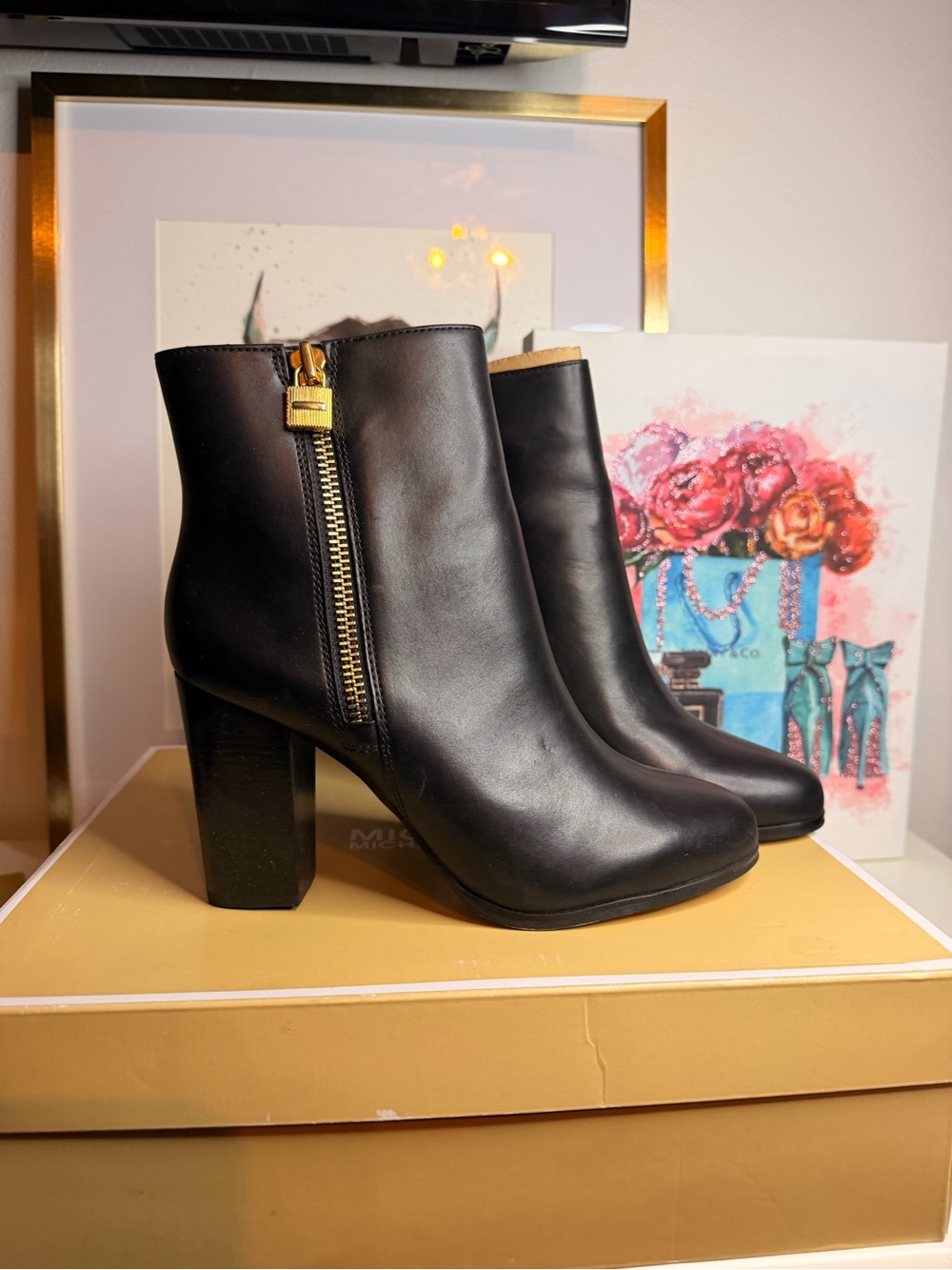 NWOT Michael Kora Boots
